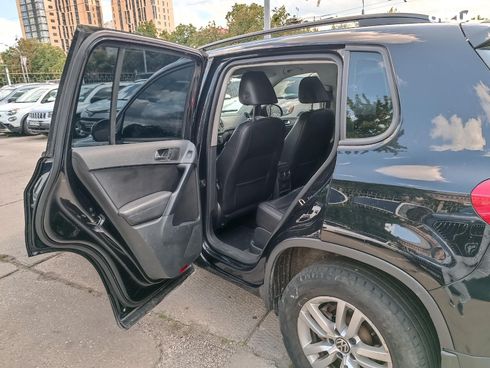 Volkswagen Tiguan 2017 черный - фото 25