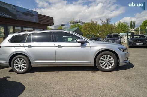 Volkswagen Passat 2018 - фото 5