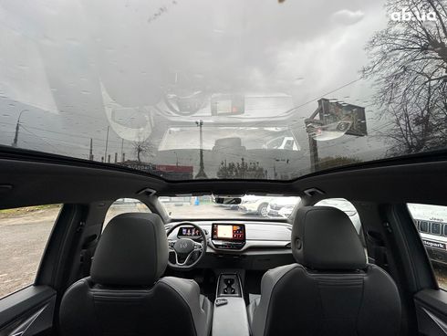 Volkswagen ID.4 2024 серый - фото 25