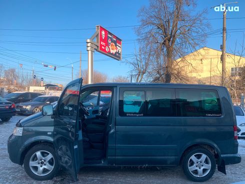Volkswagen Multivan 2007 серый - фото 11