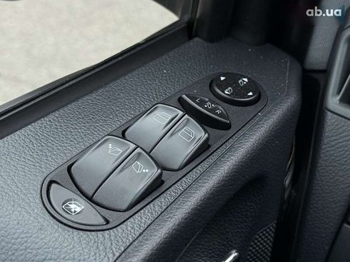 Mercedes-Benz Viano 2013 - фото 27
