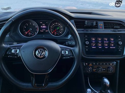 Volkswagen Tiguan 2019 черный - фото 8