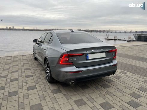 Volvo S60 2019 - фото 10