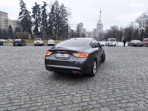 Chrysler 200 2015 серый - фото 6