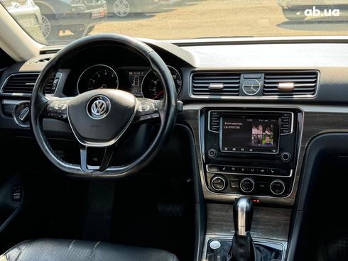 Volkswagen Passat 2016 белый - фото 48