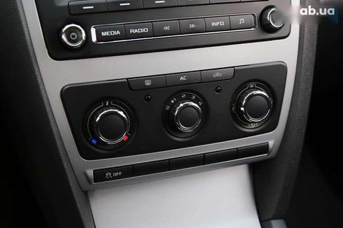 Skoda Octavia 2012 - фото 19