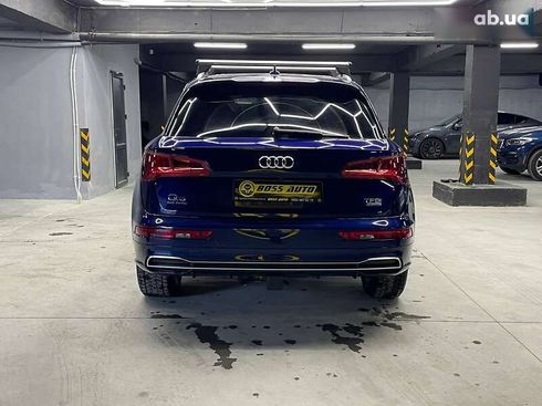 Audi Q5 2017 - фото 5