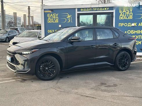 Toyota bZ 2022 - фото 9