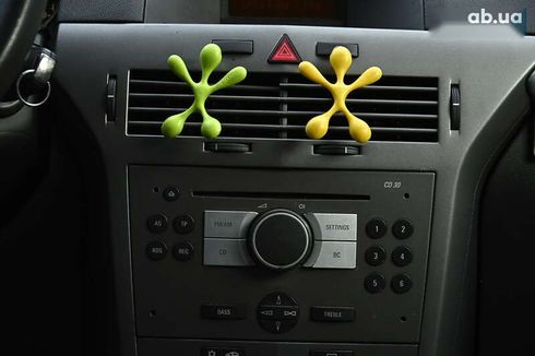Opel Astra 2005 - фото 15