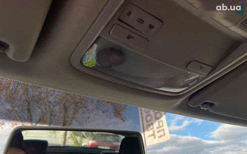 Skoda Octavia 2019 - фото 16