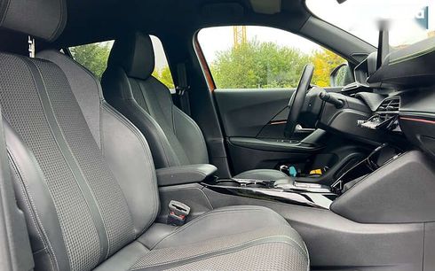 Peugeot e-2008 2022 - фото 17