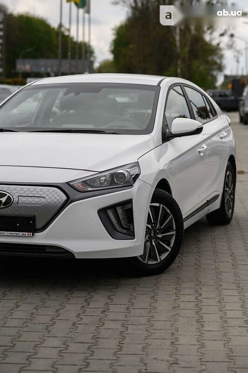 Hyundai Ioniq 2021 - фото 6