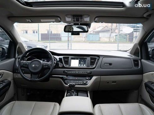 Kia Carnival 2014 - фото 17