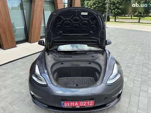 Tesla Model 3 2022 - фото 19
