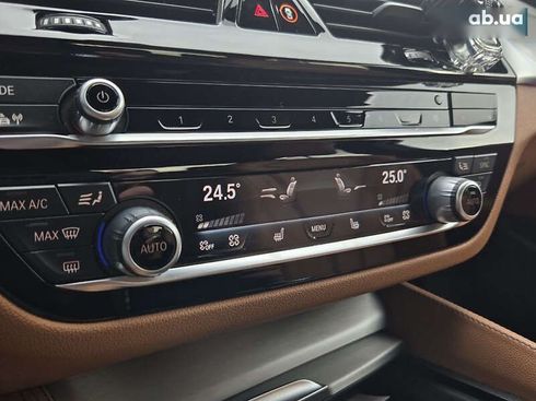 BMW 5 серия 2021 - фото 27