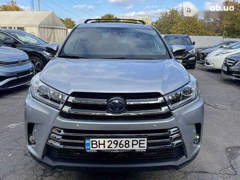 Toyota Highlander 2018 - фото 2