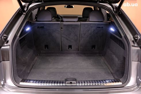 Audi Q8 2019 серый - фото 9