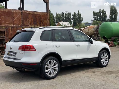 Volkswagen Touareg 2017 - фото 20