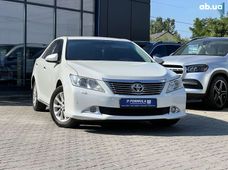 Продажа б/у Toyota Camry 2013 года в Нововолынске - купить на Автобазаре