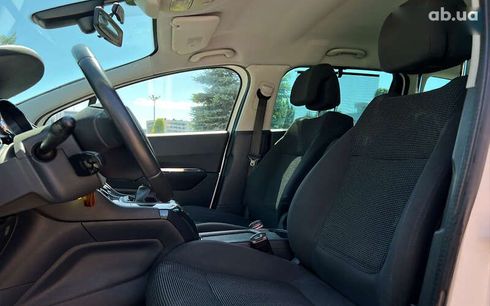 Peugeot 5008 2012 - фото 16