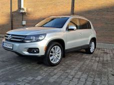 Продаж вживаних Volkswagen Tiguan 2015 року - купити на Автобазарі