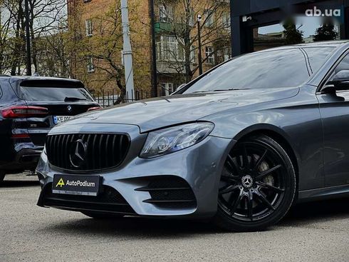 Mercedes-Benz E-Класс 2020 - фото 2