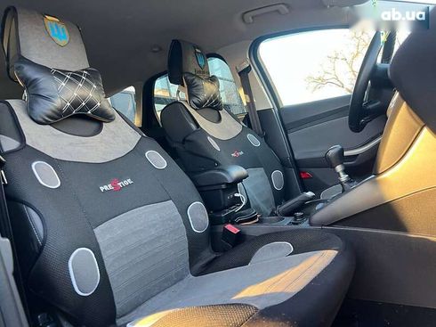 Ford Focus 2013 - фото 18