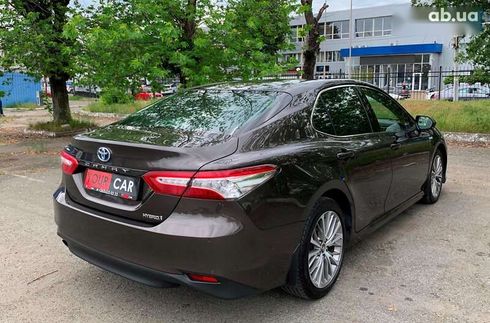 Toyota Camry 2019 - фото 24