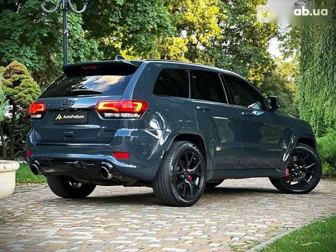 Jeep Grand Cherokee 2017 - фото 18