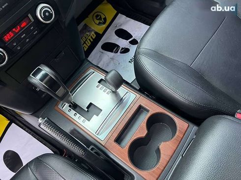 Mitsubishi Pajero Wagon 2012 - фото 18