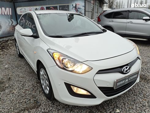 Hyundai i30 2013 белый - фото 3