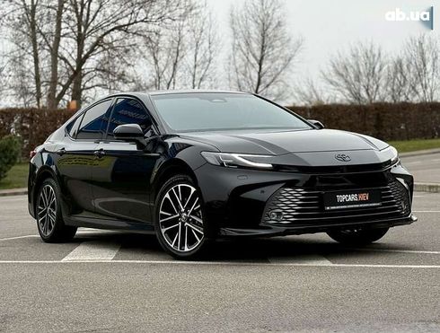Toyota Camry 2024 - фото 24