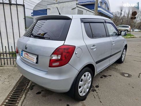 Skoda Fabia 2008 - фото 4