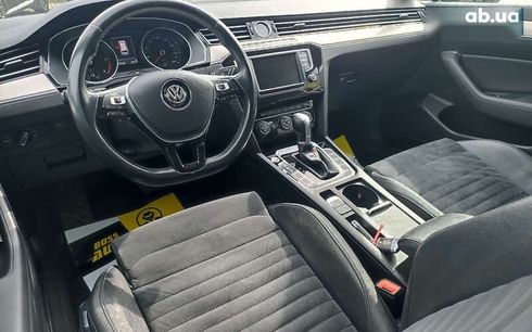 Volkswagen Passat 2017 - фото 10