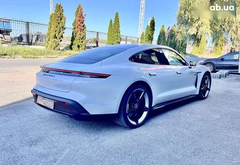 Porsche Taycan 2020 - фото 10