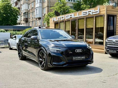 Audi RS Q8 2021 - фото 7