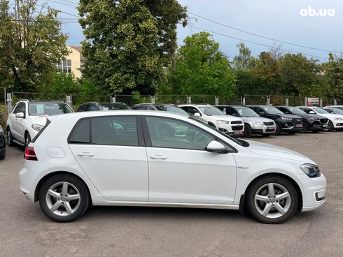 Volkswagen e-Golf 2015 белый - фото 8