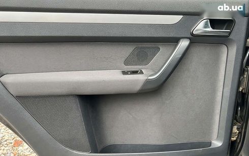 Volkswagen Touran 2011 - фото 28