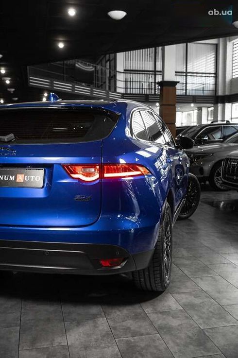 Jaguar F-Pace 2017 - фото 17