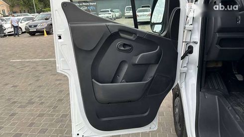 Renault Master 2020 - фото 16