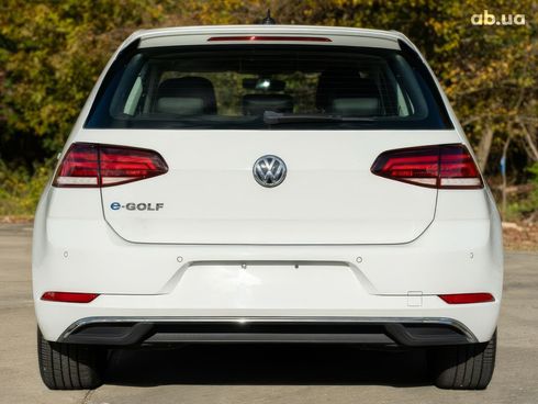 Volkswagen e-Golf 2017 белый - фото 3