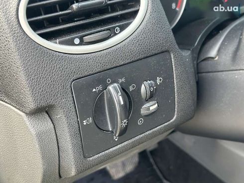 Ford Focus 2005 - фото 15