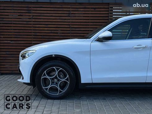 Alfa Romeo Stelvio 2018 - фото 9