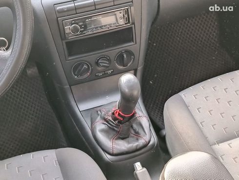 Skoda Octavia 2008 бежевый - фото 17