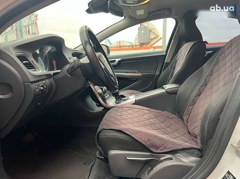 Volvo S60 2015 - фото 11