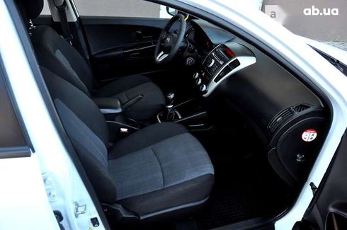 Kia Cee'd 2012 - фото 15