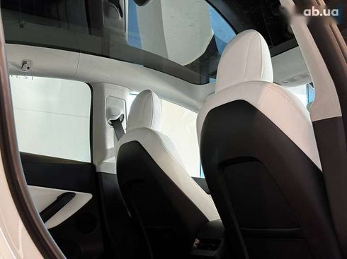 Tesla Model Y 2021 - фото 22