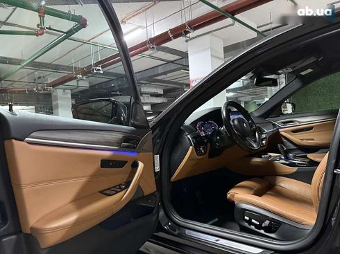 BMW 5 серия 2019 - фото 22