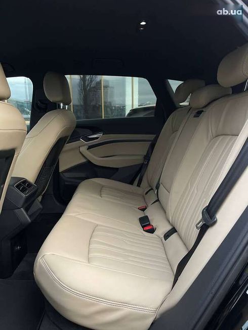 Audi E-Tron 2021 - фото 14