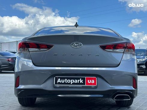 Hyundai Sonata 2018 серый - фото 9